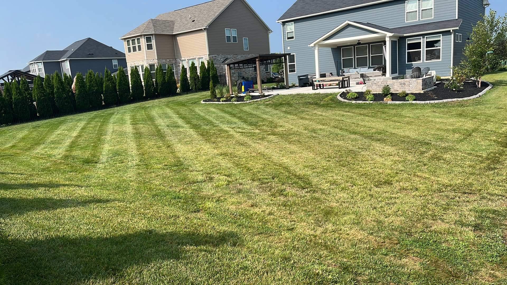 Grass Cutting in Avon IN